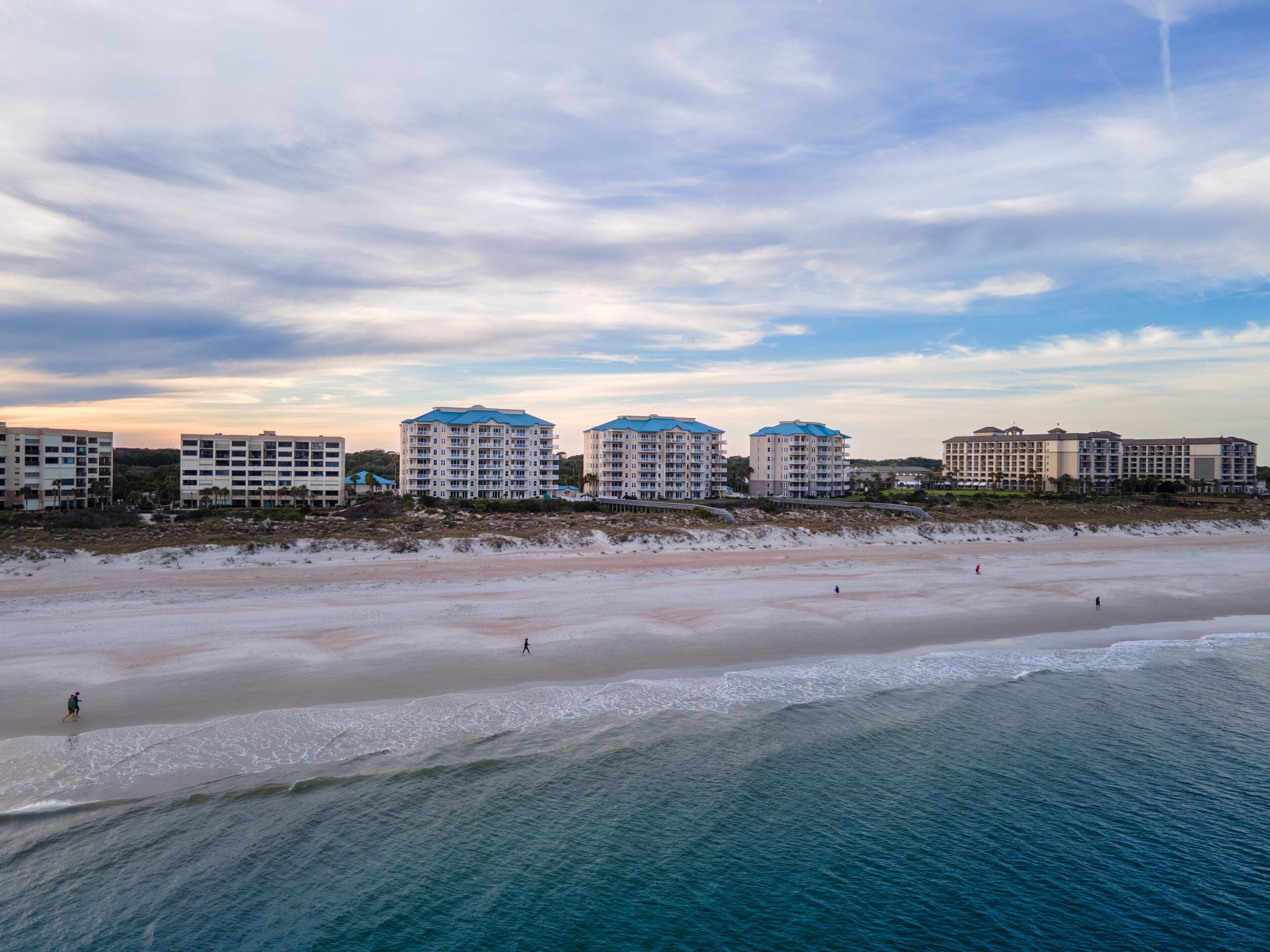 På stranden og strandhåndklær
