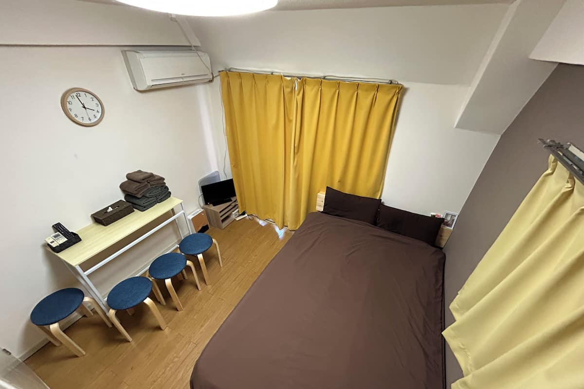Standardzimmer (401) | 1 Schlafzimmer, Schreibtisch, laptopgeeigneter Arbeitsplatz