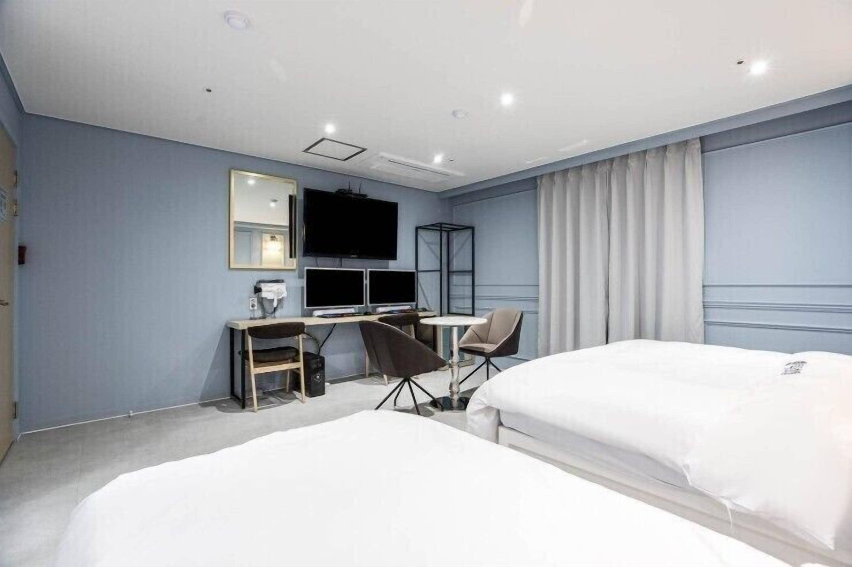 premium room | free wifi