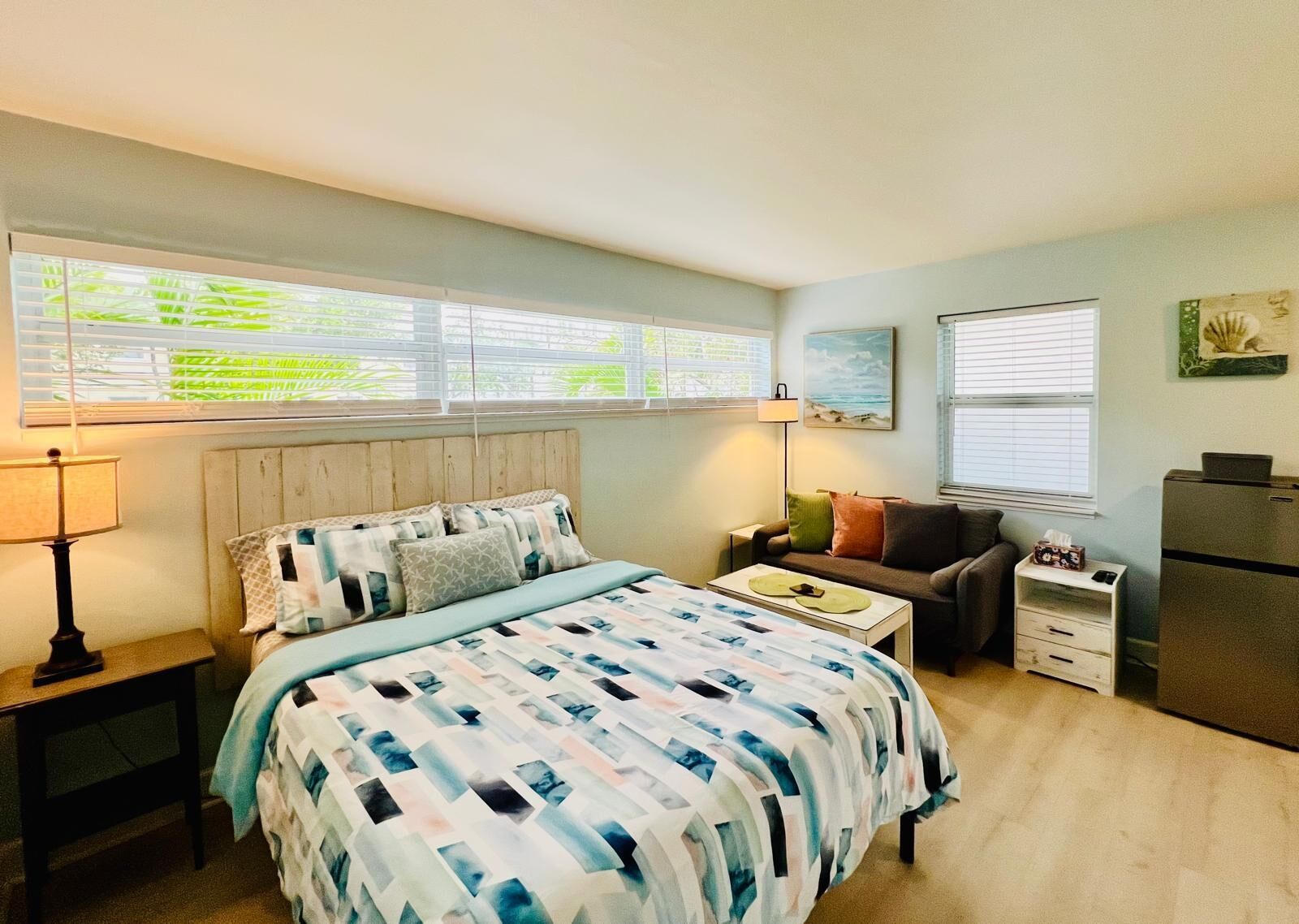 アイロン / アイロン台、WiFi (無料)、ベッドシーツ