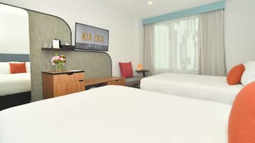 Deluxe Twin | 1 bedroom, in-room safe, desk, laptop workspace
