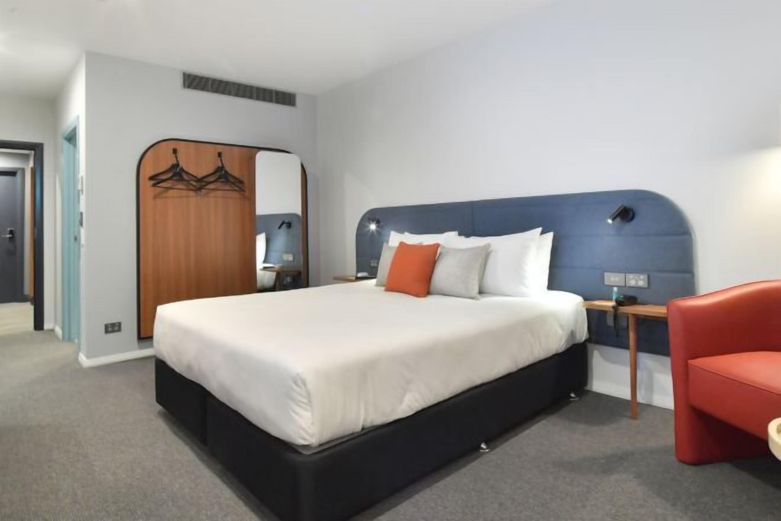 In-room safe, desk, laptop workspace, blackout drapes