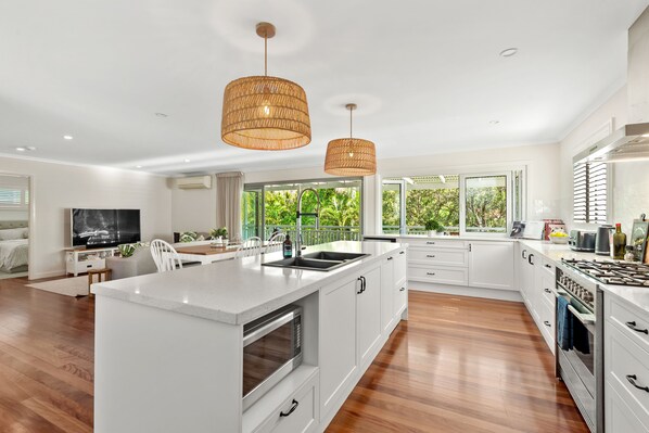 Fridge, microwave, oven, dishwasher