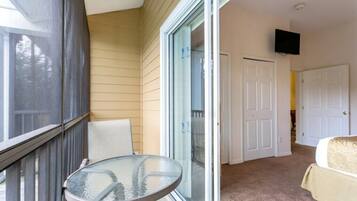 Family Condo, Garden Area | Balcony