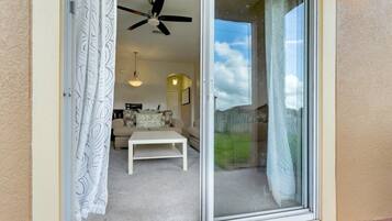 Family Townhome, Garden Area | Interior