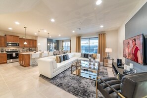 Perhehuvila, puutarha-alue | Olohuone | Taulutelevisio, videopelikonsoli