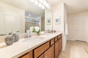 Bathroom - Vhc8076ha - Windsor At Westside Resort - 5 Bed 4 Baths Villa (Kissimmee)