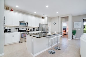 Family Villa, Garden Area | Private kitchen
