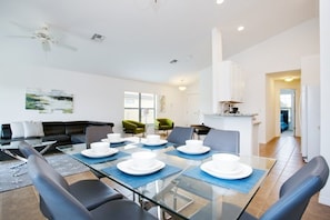 Villa Familiale, côté jardin | Cuisine privée