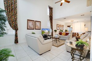 Family Villa, Garden Area | Living room