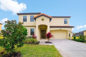 패밀리 빌라, 정원 | 외관