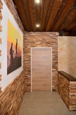 Interior - Charming Apartment "Blaser" with Wi-Fi, Garden and Terrace (Mühlbachl)