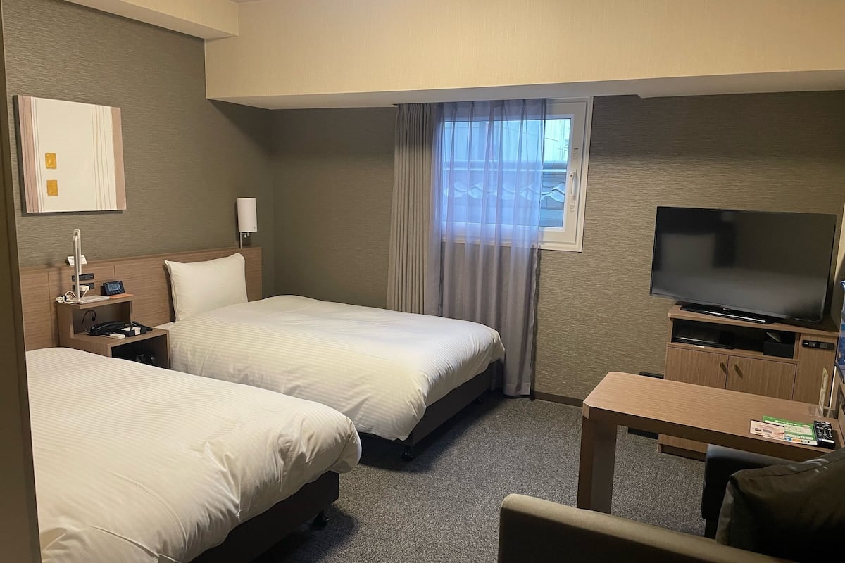 1 chambre, bureau, Wi-Fi gratuit, draps fournis