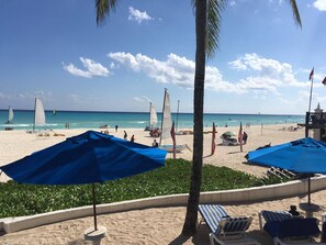 Beach - Luxury flat Beach front (Playacar)