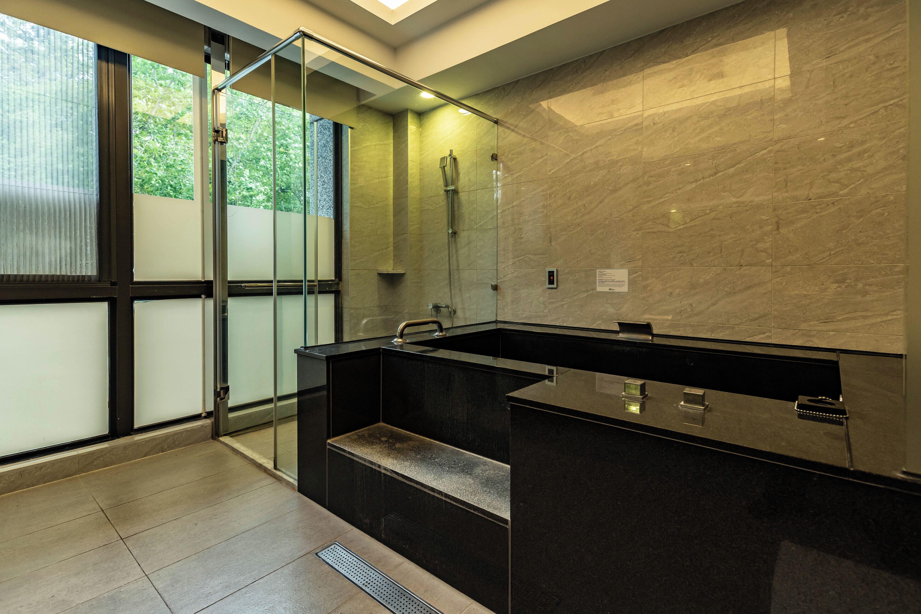 quadruple room, mountain view | bathroom | separate bathtub and shower, hair dryer, bathrobes, towels