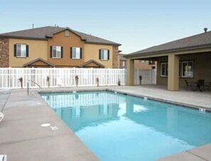 Outdoor pool - Super cute, family friendly, pool, rec room, near Zion, Bryce, & Shakespeare (Cedar City)