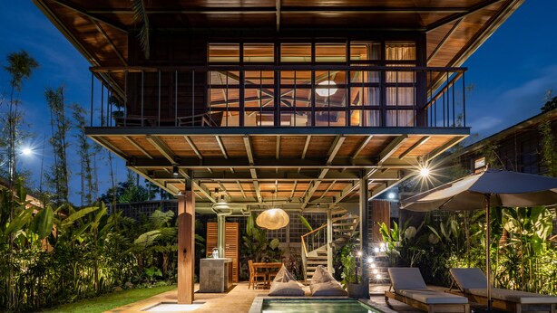 Treehouse D with private pool | Area keluarga