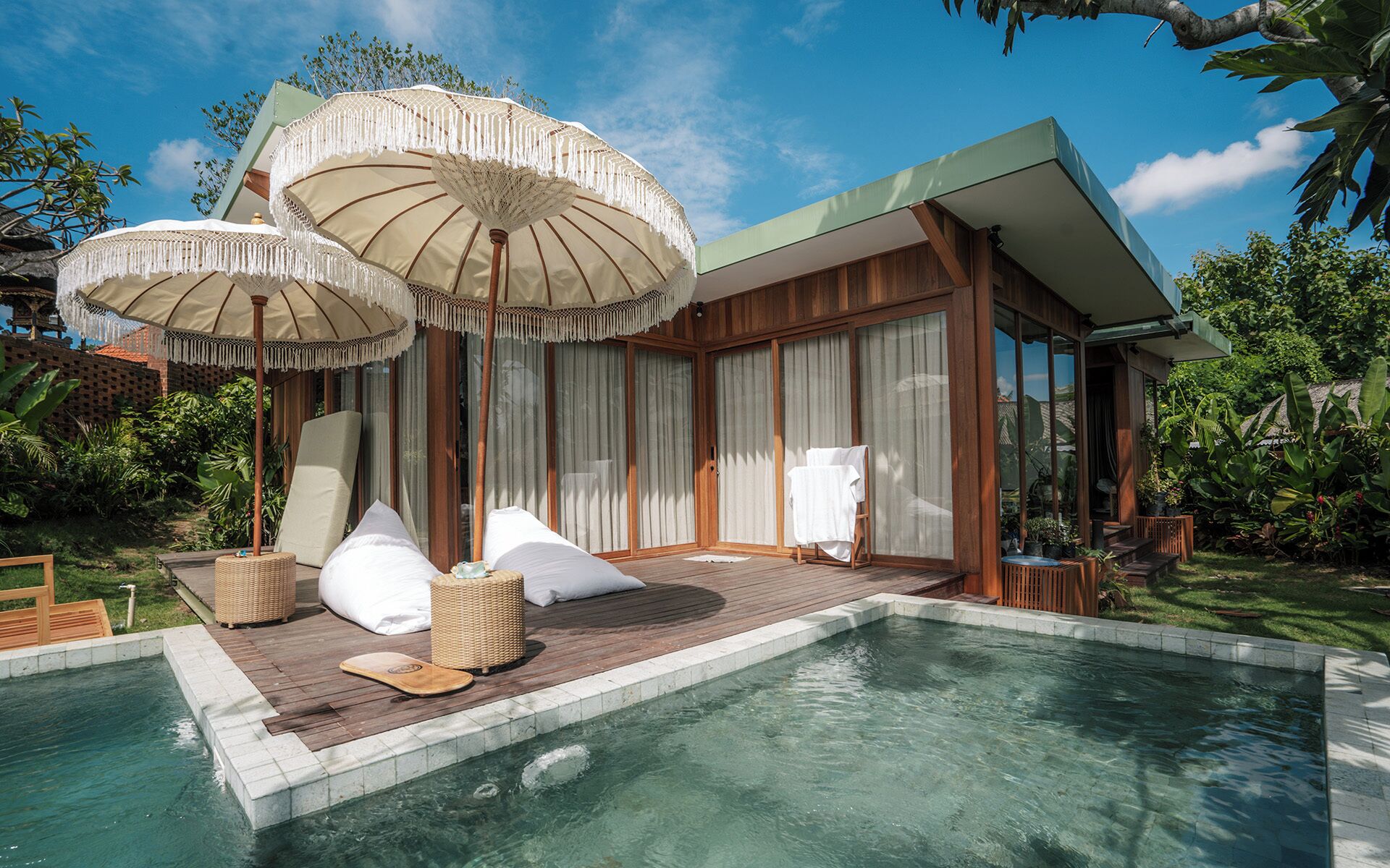 Family House | Minibar, in-room safe, laptop workspace, free WiFi