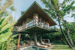 Treehouse C with private pool | Minibar, in-room safe, laptop workspace, free WiFi - Grün Canggu Garden (Canggu)