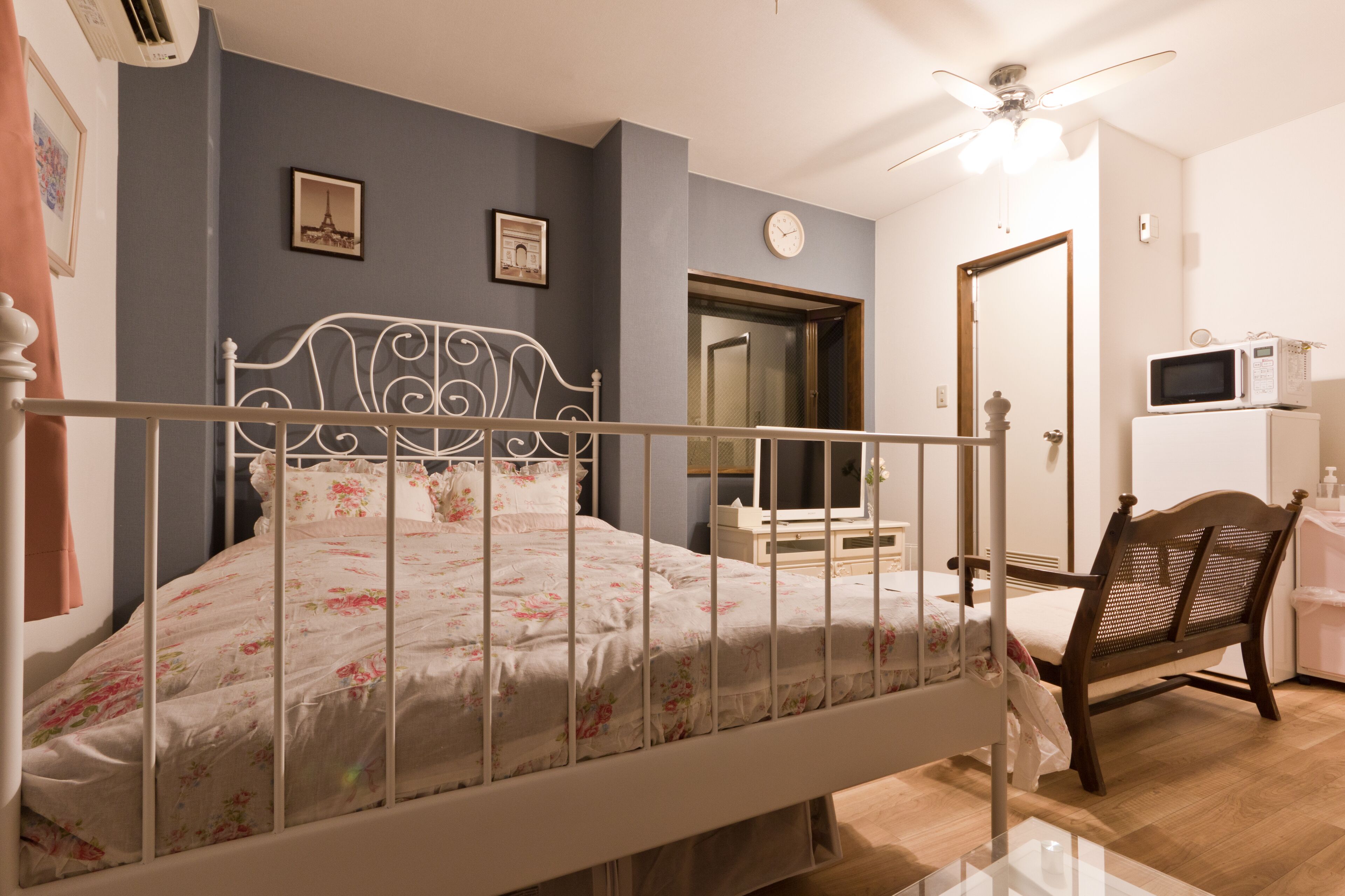 豪華客房 (201) | 獨特設計、遮光窗簾/窗簾、熨斗/熨衫板、免費 Wi-Fi