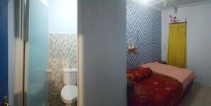 Bathroom - Ijen Crater Climb Base Camp (Banyuwangi)