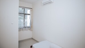 Ruang kerja komputer riba, Wi-fi percuma, cadar katil 