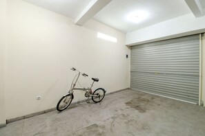 Free self parking