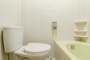 Bathroom - Omah Kemiri 4 Yogyakarta (Sleman)