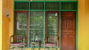 Bagian depan properti