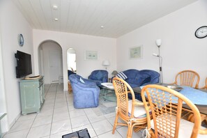 Apartment (Ferienhaus Eilts Wohnung 9) | Außenbereich