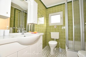 Apartment (Ferienhaus Eilts Wohnung 15) | Bathroom