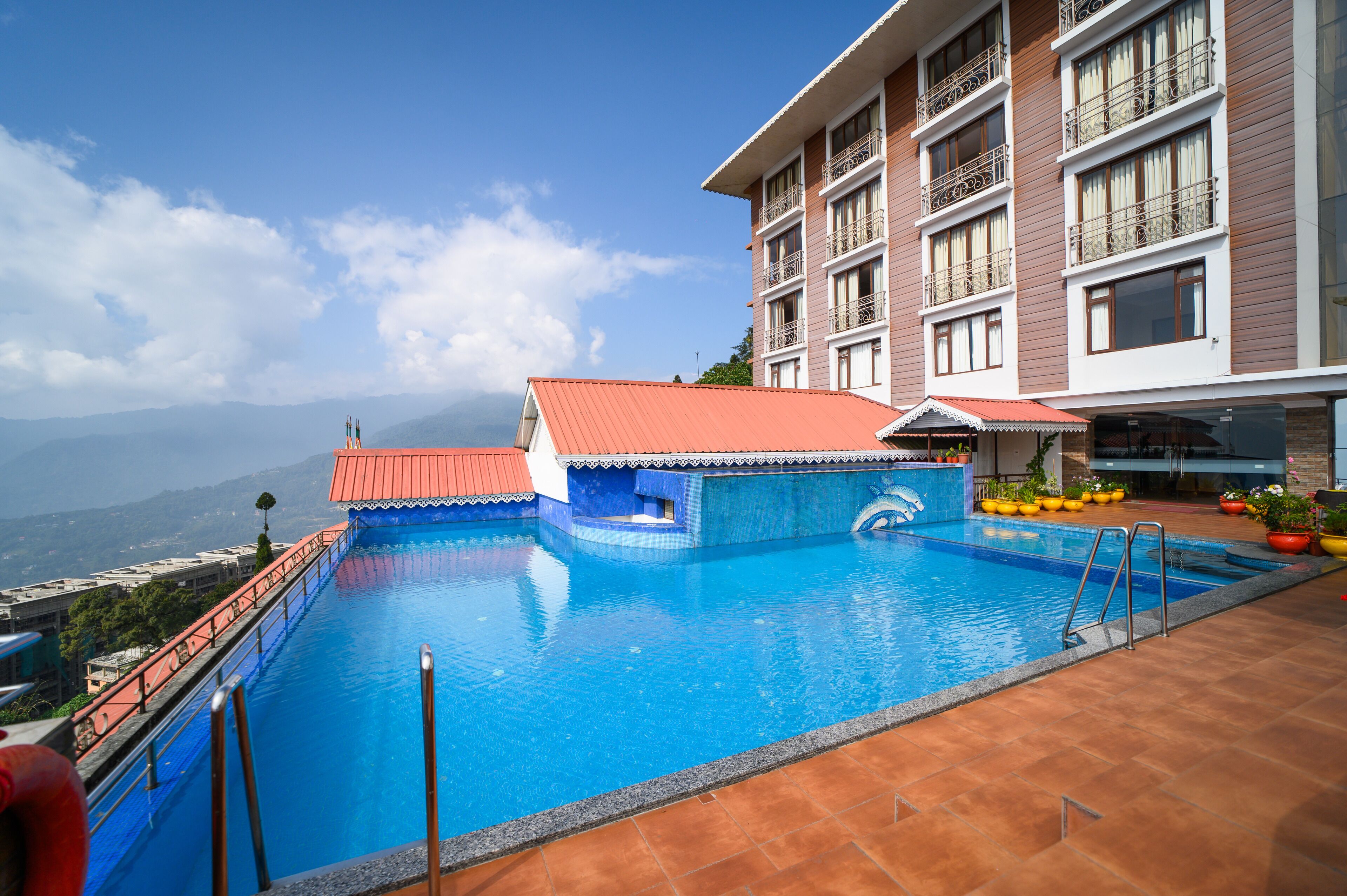 Kolam renang outdoor