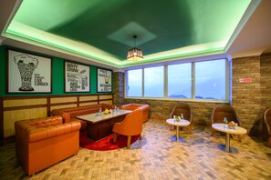 Bar (on property) - Sinclairs Gangtok (Gangtok)