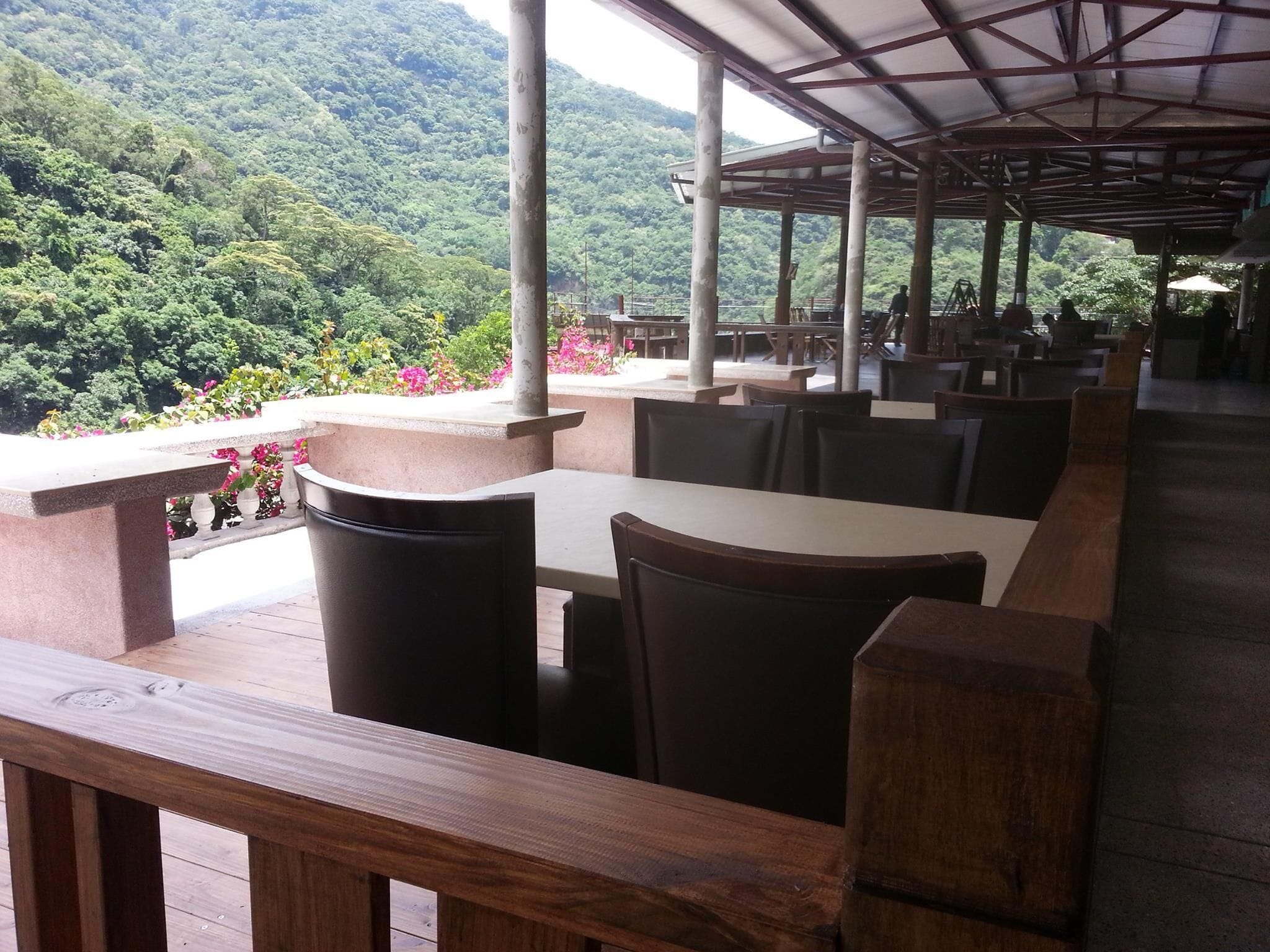 Free daily Taiwanese breakfast 