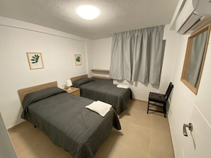 2 bedrooms, iron/ironing board, WiFi, bed sheets - MAR BLAU (3 BEDROOMS) (Benidorm)
