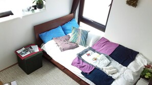 각각 다른 스타일의 인테리어, 각각 다르게 가구 비치, 무료 WiFi, 침대 시트