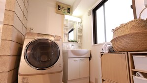 Apartment | Laundry - Pebliss Kirameki No.1 (Tokyo)