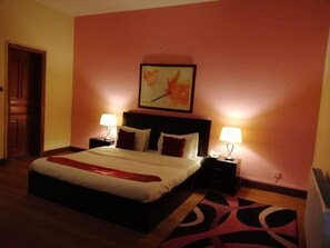 5 bedrooms, WiFi