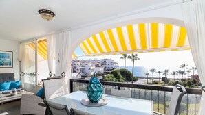 Unclassified image, 5 of 24, button - La Costa Paradise - Amazing Beachfront Apartment, Glazed Terrace With Sea Views (Mijas)