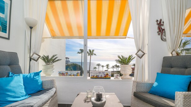Unclassified image, 1 of 24, button - La Costa Paradise - Amazing Beachfront Apartment, Glazed Terrace With Sea Views (Mijas)