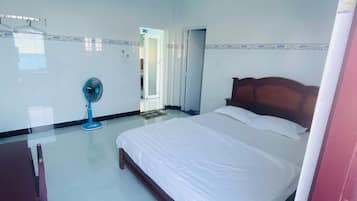 Standard Double Room | Iron/ironing board, free WiFi