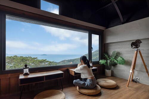 Jiufen The Ocean Theory