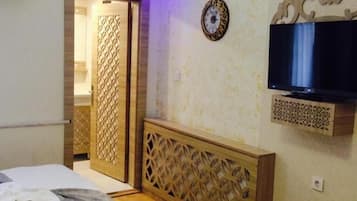 Minibar, soundproofing, free WiFi