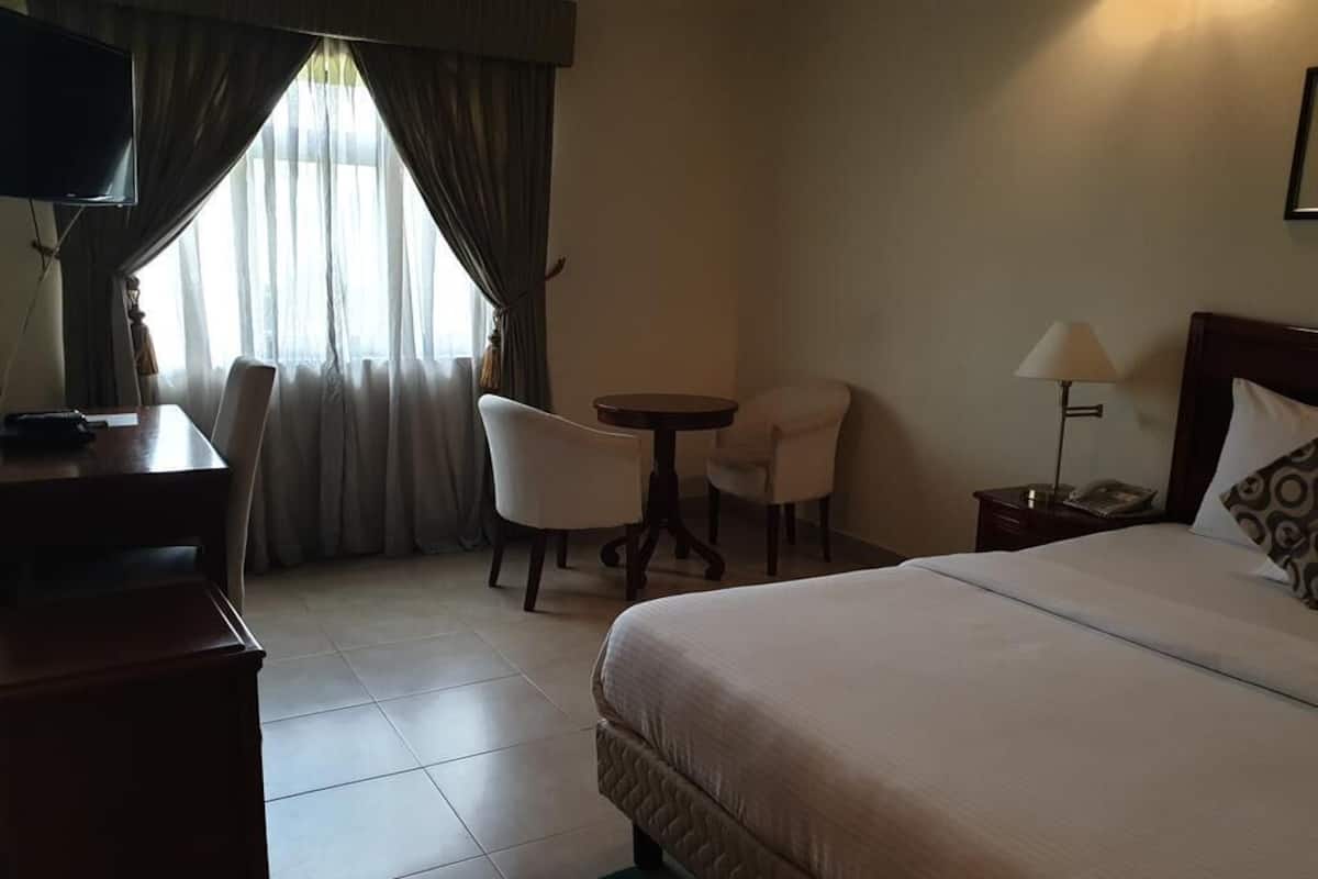 Standard Room | Desk, laptop workspace, blackout drapes, free WiFi
