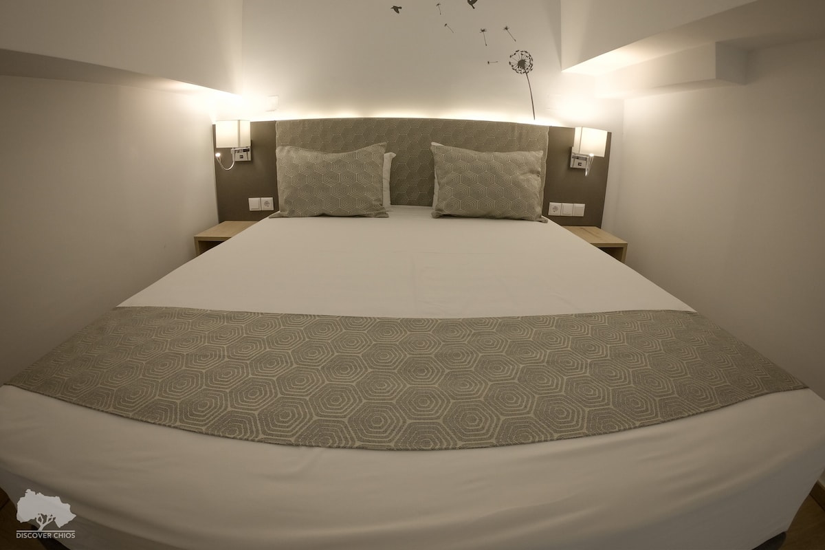 Executive Triple Room | Premium bedding, memory foam beds, individually decorated, desk