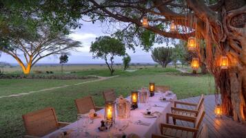 Outdoor dining