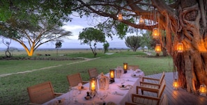 Outdoor dining