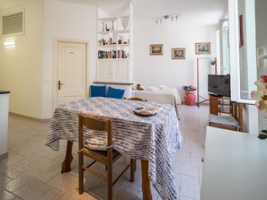 Comfort Studio | Living area - Nonna Rosetta Traditional Studio (Vernazza)
