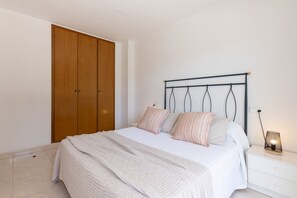 1 quarto, ferros/tábuas de passar roupa, Wi-Fi de cortesia