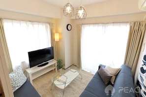 2 Bedroom Apartment | Living room | TV